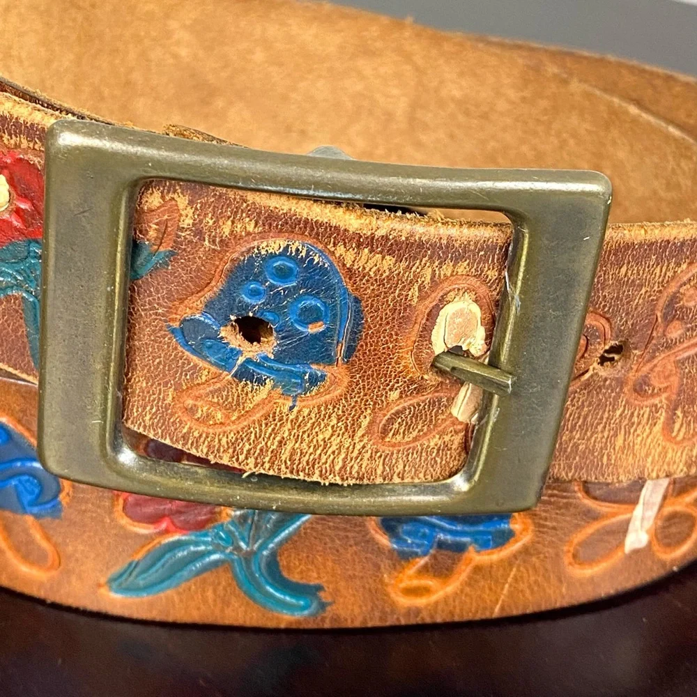 Vintage Leather BOHO hippie embossed mushroom & butterfly Belt Unisex Size 29-32